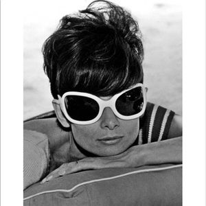 Meet your Posher, Laila